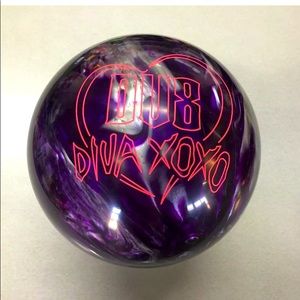 DV8 divaxoxo bowling ball